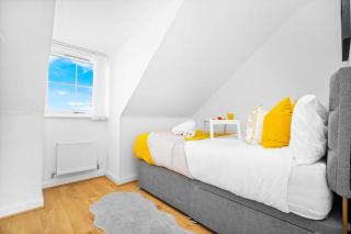 Spacious, Chic Townhouse with Parking & Garden - Birmingham - 6