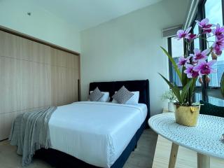 The Luxe by Infinitum Suites - 2