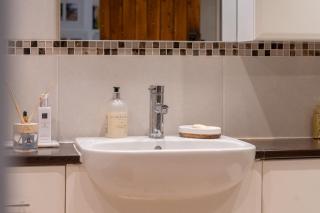 Beautiful 4-Bedroom Cottage Pass the Keys - Rickmansworth - 6