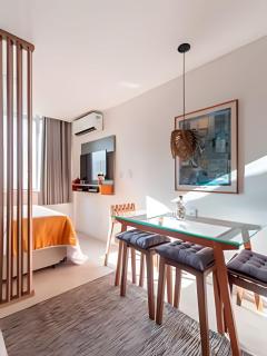 CurtaIpanema: Studio novo, completo, 4 min praia. - 8