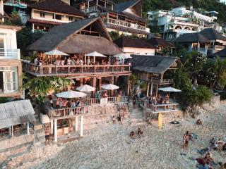 Mia Sari Beachfront Studio - 1