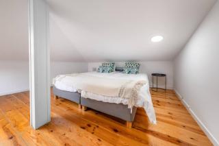 Spacious Penthouse Duplex W Castle Views - Lissabon - 9