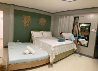 Emerald Guesthouse - 2