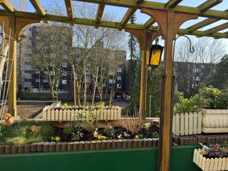 200 qm Wohnug mit Sonnenterrasse und Wintergarten - Hannover - 3