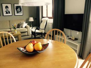 Lake View Apartments - 8