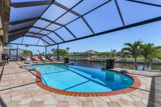Heated Saltwater Pool, Dock, Gulf Access - Infinity Coral Villa - Roelens - Cape Coral - 0