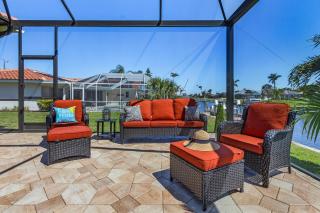 Heated Saltwater Pool, Dock, Gulf Access - Infinity Coral Villa - Roelens - Cape Coral - 3