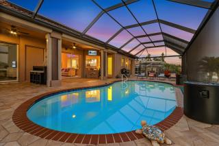 Heated Saltwater Pool, Dock, Gulf Access - Infinity Coral Villa - Roelens - Cape Coral - 2