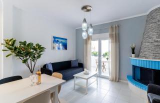 Beachfront Bliss by halu! Spacious vacation house - Nea Skioni - 0