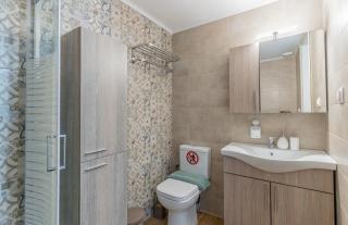 Beachfront Bliss by halu! Spacious vacation house - Nea Skioni - 6