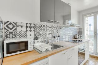 4 min walk to Metro, 60m², renovated, La Défense - Puteaux - 8