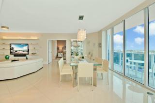 Beachfront Luxury Two bedroom Condo - Pompano Beach - 5