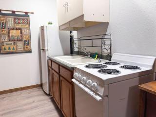 Grand Lake Haven in town, Osprey Studio Cabin - 3