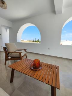 Sunny & Blue Studios 2 - Parasporos - 8