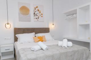 Sunny & Blue Studios 2 - Parasporos - 5