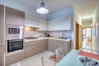 Stylish St Julians 1BR home, Cozy and Central by 360 Estates - St Julian's - 1