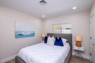 4 BD 3BA Heated Pool Close to Beach - Boca Raton - 2