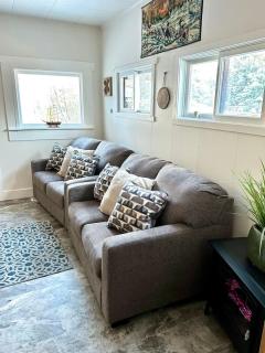 The Auke Ridge Retreat Cabin - a Short Walk to the Harbor - 5