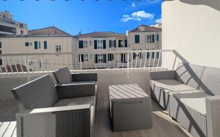 "L'artiste" close to everything - with terrace and parking - 1