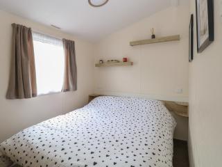 31B Foxburrow Hang - Great Yarmouth - 1