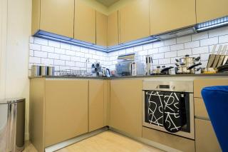 2 Bedroom Apartment By Littlepiggyrentals Short Lets & Serviced Accommodation Stevenage With Free Parking, Gym & Roof Garden - Stevenage - 4