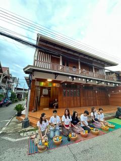 จันทร์มีสุข เชียงคาน - 5