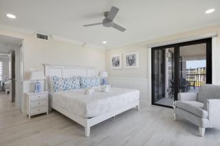 Sundial A301- Gorgeous Beachfront Condo at Sundial Sanibel - Sanibel - 3