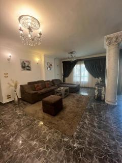 شقة فندقية راقية 210م مفروشة بالكامل إنترنت مجاني - Il Cairo - 5