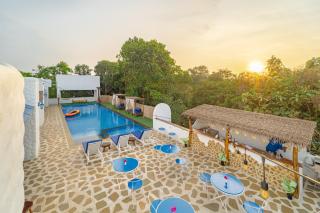 Conch Resort Luxury Private Pool Suites - 0