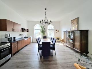 Haltestelle - Ferienwohnung - Röbel - 0