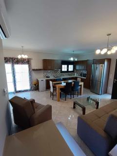 Komi Luxury Maisonette - Kómi - 0