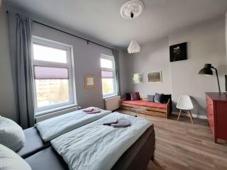 Haltestelle - Ferienwohnung - Röbel - 6