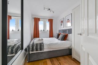 2 Bed 2 Bath in Camden Sleeps 8 - Eltham - 3