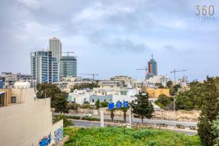 Charming 3BR Apt with City Views & WIFI in Swieqi by 360 Estates - Is-Swieqi - 8