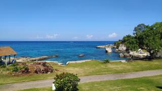 Coastal Haven -Oceanfront Escape - Orange Bay - 7