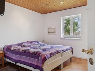 Holiday Home Jenvold - 950m from the sea by Interhome - Dronningmølle - 3