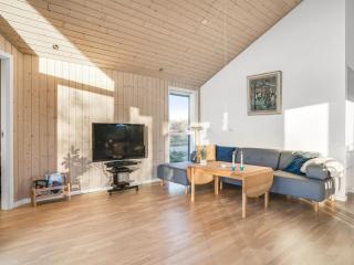 Holiday Home Ilya - 1-7km from the sea by Interhome - 9