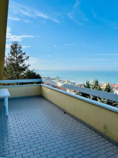 ATTICO VISTA MARE con 2 camere da letto -Residence azzurro-G - Gabicce Mare - 1