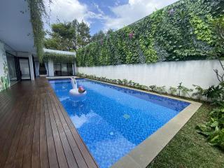 Villa Triniti Garden Heated Pool Lembang - Bandung - 6