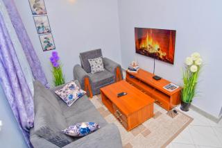1 BR Home Entire Rental Unit - 0