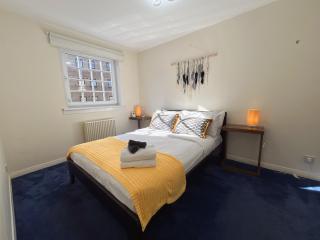 Relaxing Free parking space for one room - 6