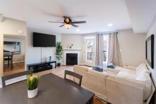 Modern 3BR Retreat with BBQ & Smart TV - 9