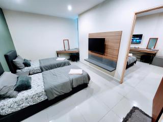 Kozi Square Twin Room with free Wi-fi & Carpark - Kuching - 9