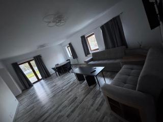 Vila Amy - 5 min from THERME and AIRPORT - 5