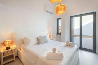 Sunrise Poem Estate - 16 people capacity - Prodromos Paros - 2