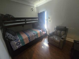 Charming 2-bedroom house in awesome Houston with AC, WiFi - Houston - 9