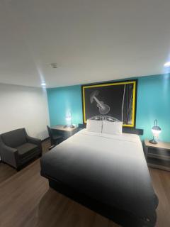 Super 8 by Wyndham Wichita Falls - 2