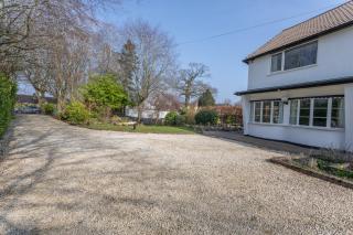 Robins Perch, Bramhall - 7
