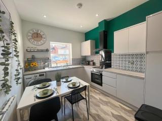 Modern Two Bed House With EV Off Road Parking - 1