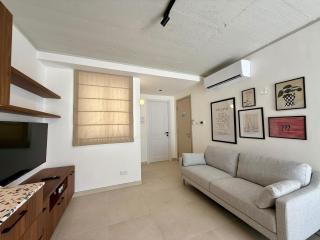 Juliet Residence, Penthouse , Your Home Away from Home in Gzira by SF HOMES - Il-Gżira - 8